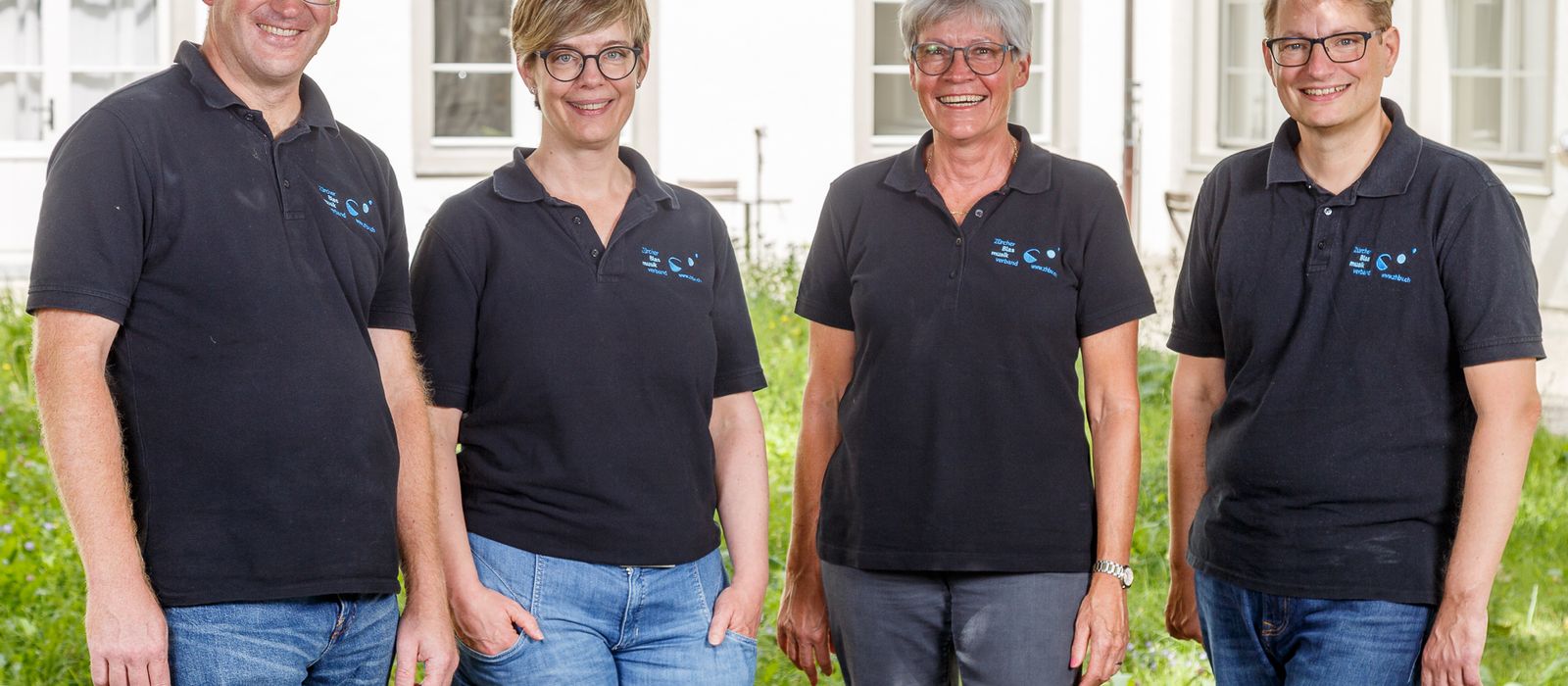 V.l.n.r.: Christoph von Bergen (Vizepräsident Musik), Monika Schütz (Co-Präsidentin Musik), Brigitte Büchi (Vizepräsidentin Kaufmännisches), Daniel Schuler (Co-Präsident Kaufmännisches)